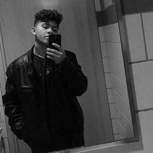 Meet your Posher, Darien